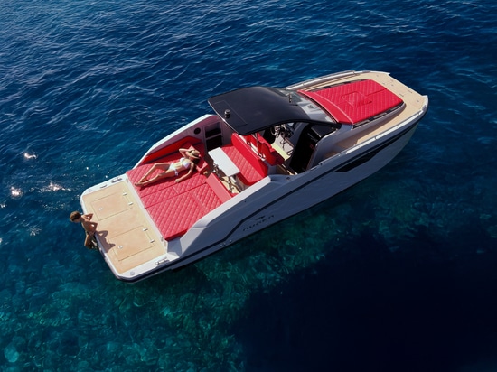 AUREA 30 CABIN - MOTORKATAMARAN