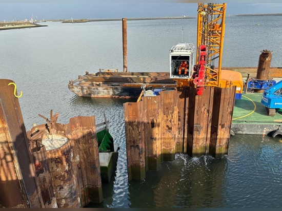 Präzises Schneiden beim Afsluitdijk-Projekt in den Niederlanden