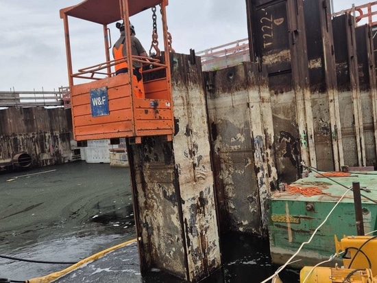 PVL entfernte die Spundwände am Brunsbütteler Seeschleuse umgehend.
