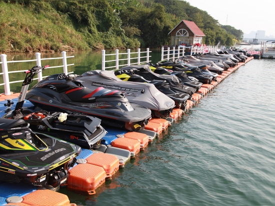 Jet Ski Gewicht erklärt: Wie viel wiegt ein Jet Ski?