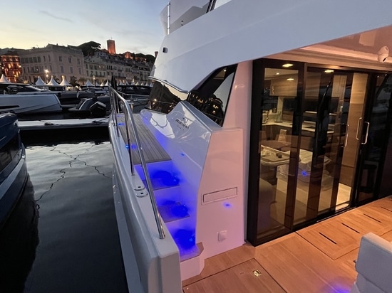 U.S. Premiere - Aventura 38 Fly