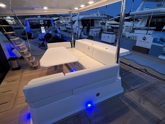 U.S. Premiere - Aventura 38 Fly