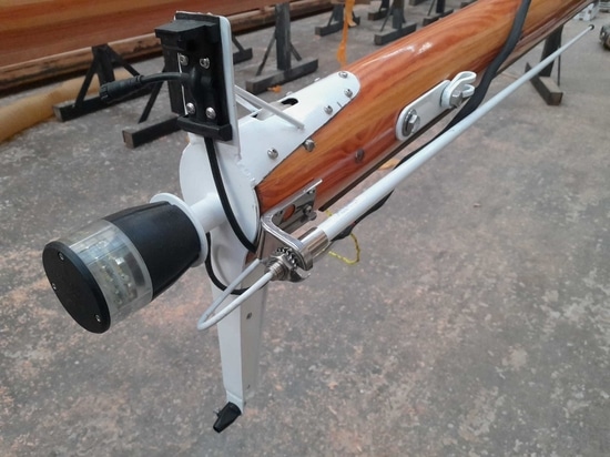 Refit eines Segelboots: Die Exzellenz der maßgeschneiderten Beschläge und Hardware von WoodSpars