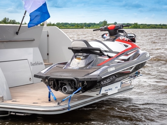 Wie Sie Ihren Jet Ski mit einem Hurley Davit System transportieren